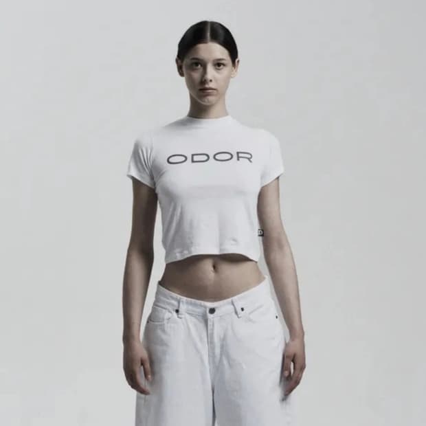 오도어 Odor baby tee