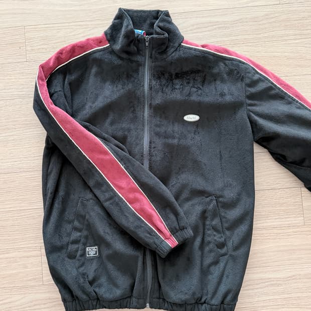 미스치프 벨보아 집업 자켓