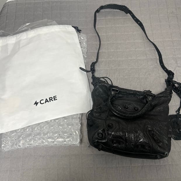 발렌시아가 르카골 미디엄 토트백 올블랙