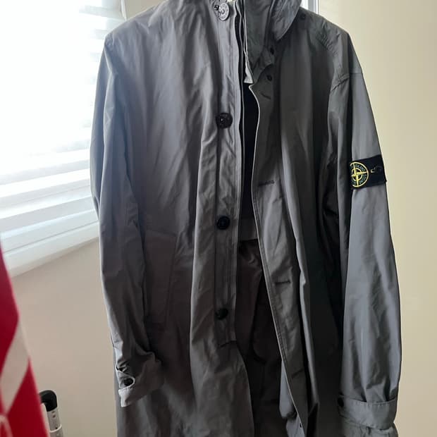 스톤아일랜드 마이크로랩스 트렌치코트 