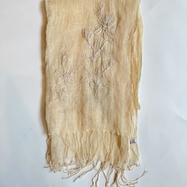 IVORY FLORAL EMBROIDERED GAUZE SCARF