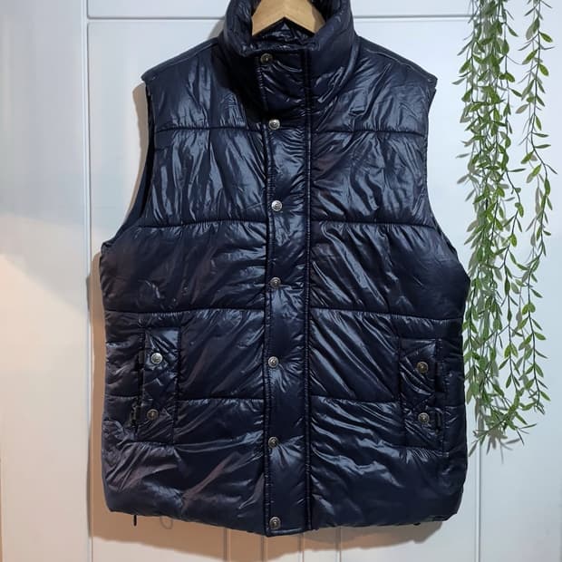 스톤아일랜드 패딩 베스트