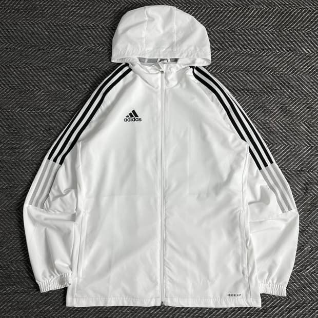 아디다스 신형 화이트 박시핏 트랙 바람막이o 3257