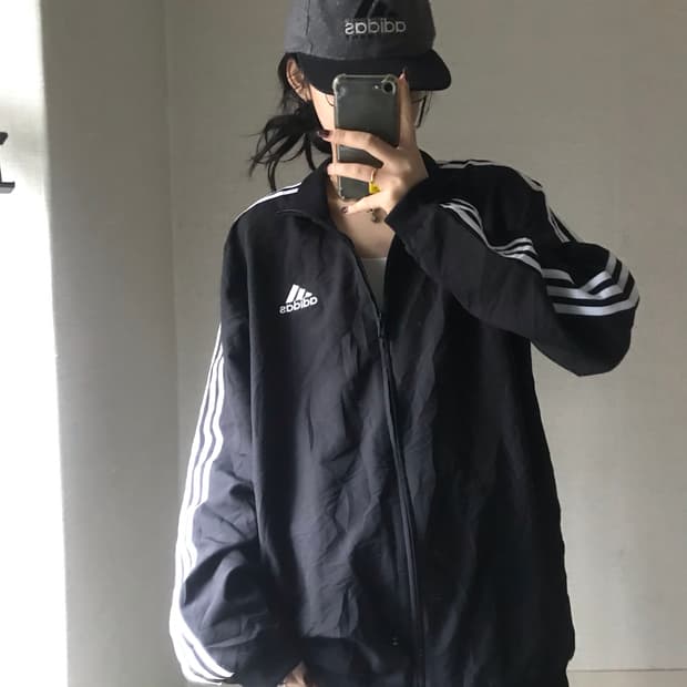 아디다스 블랙 삼선 바람막이