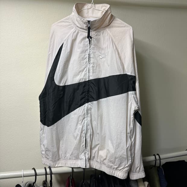 나이키 빅스우시 연핑크 바람막이
