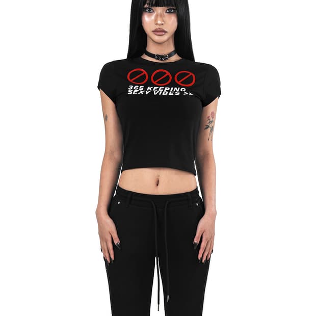 이양 NO SIGNS 크롭 티셔츠 (black)