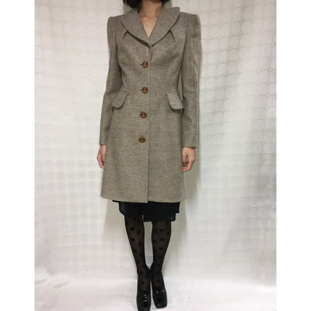 vivienne westwood runway숄더 포인트 클래식 코트