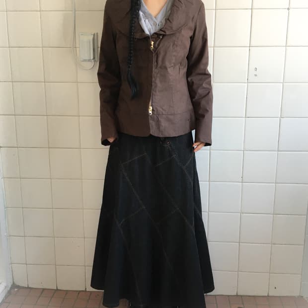 Thick collar point jacket