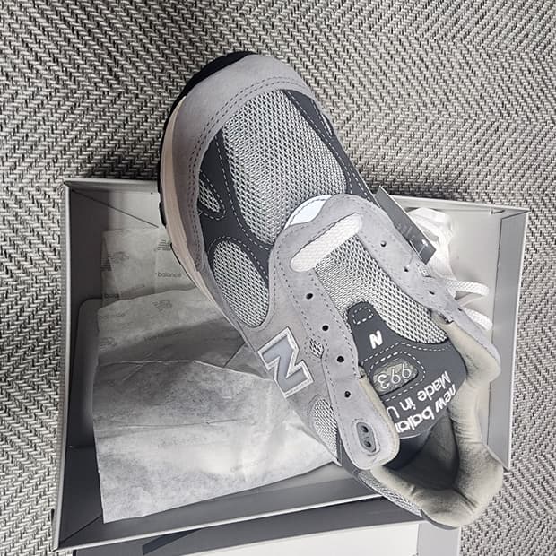 뉴발란스993 270d 그레이