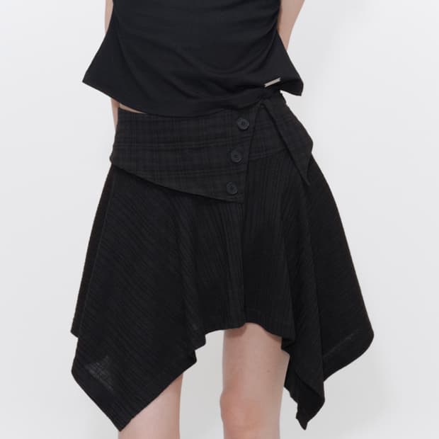 미세키서울 Unbalanced flow mini skirt BLACK