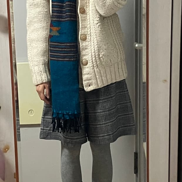 GU 회색 체크 미디 반바지