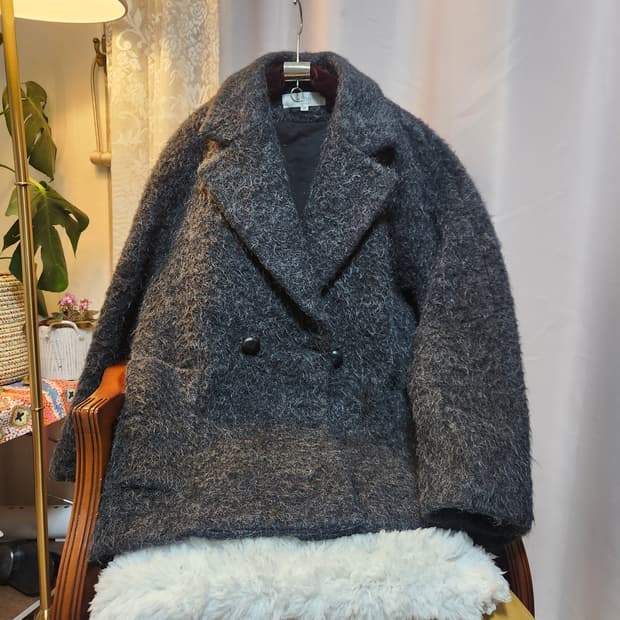 아떼 바네사브르노  알파카 자켓