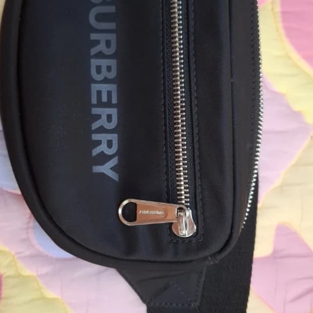 버버리 힙색 벨트백