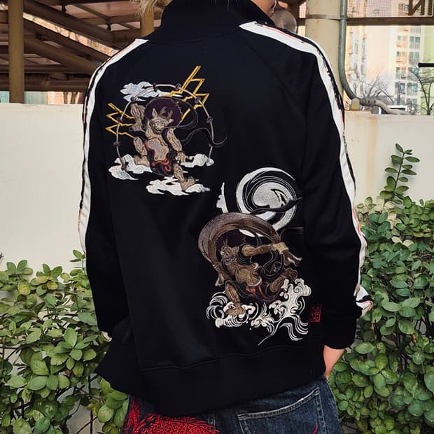 카라쿠리타마시 풍신 자수 져지 L