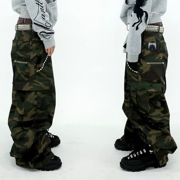 Double Waist Camo Baggy Cargo Pants
