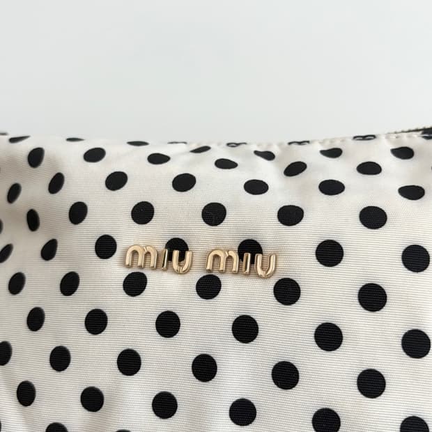 miumiu 미우미우 도트 리나일론 백