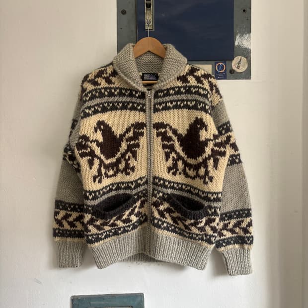 90s First Down Thunderbird Cowichan