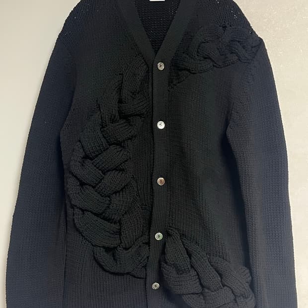 꼼데가르송 브레이드 디테일 v넥 가디건