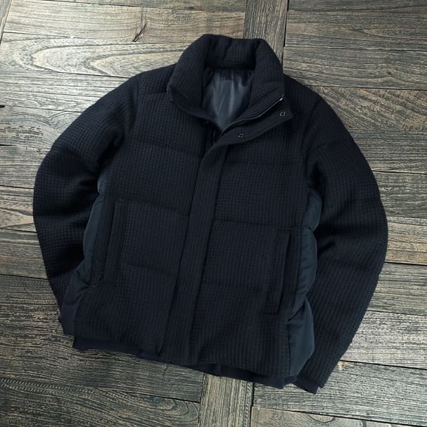 [솔리드 옴므] 캐시미어 블랜디드 니트 쉘 구스다운 패딩 P01350