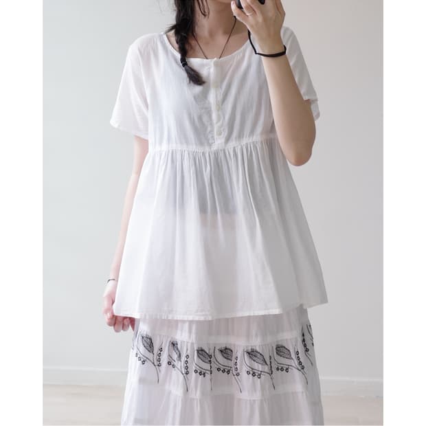 White button standard blouse