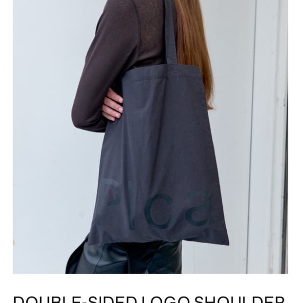 Pica double sided logo bag 차콜 