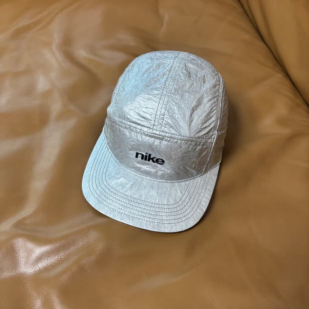 NIKE 나이키 마스랜딩 실버 AW84 헤리티지 캠프캡 모자