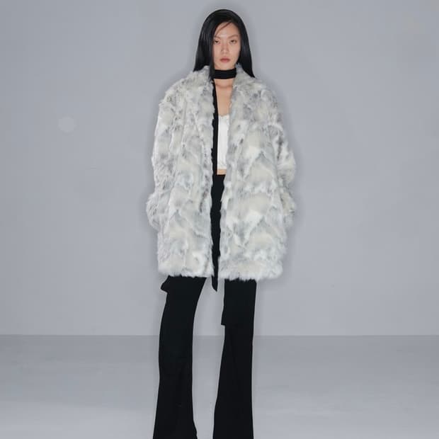 나체 퍼 하프 코트 크림 FAKE FUR HALF COAT