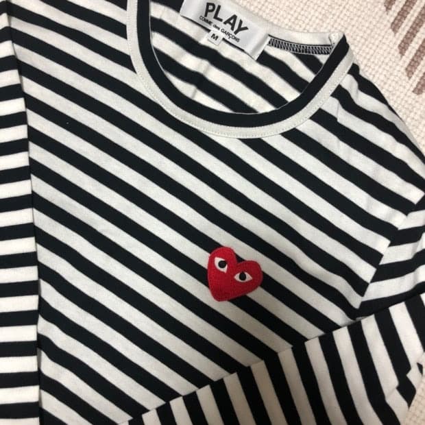 꼼데가르송 티셔츠