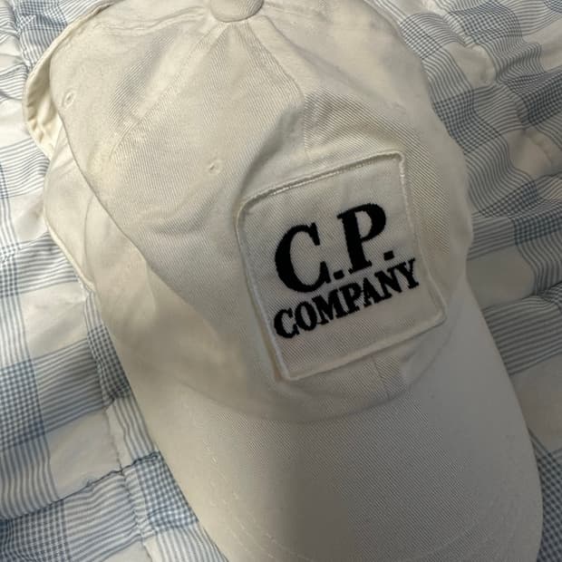 [Os] cp컴퍼니 고글캡 화이트
