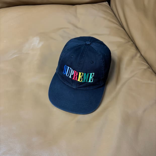 Supreme 슈프림 멀티 컬러 로고 블랙 6패널 볼캡 모자 Black