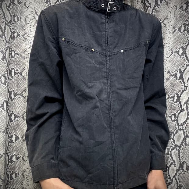 [Moderm Chic] NeckBuckle Studded Black J