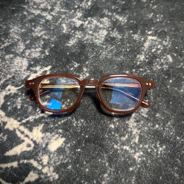 vintage brown glasses