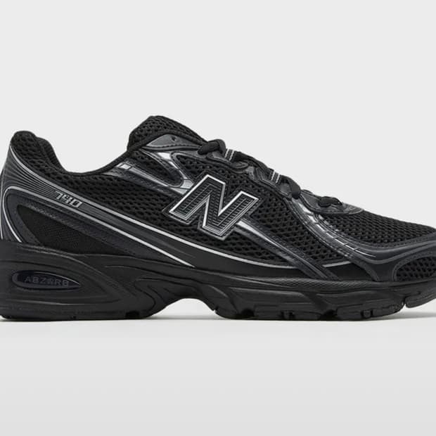 뉴발란스 740 v2 블랙실버 250 2회 착용 제품