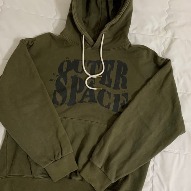 에즈카톤 후드티