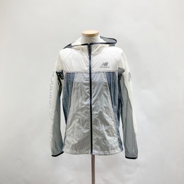 뉴발란스 남성 경량바람막이 95