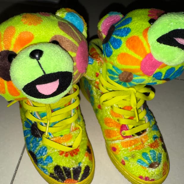 (230-235)제레미스캇x아디다스 플라워 베어 판매