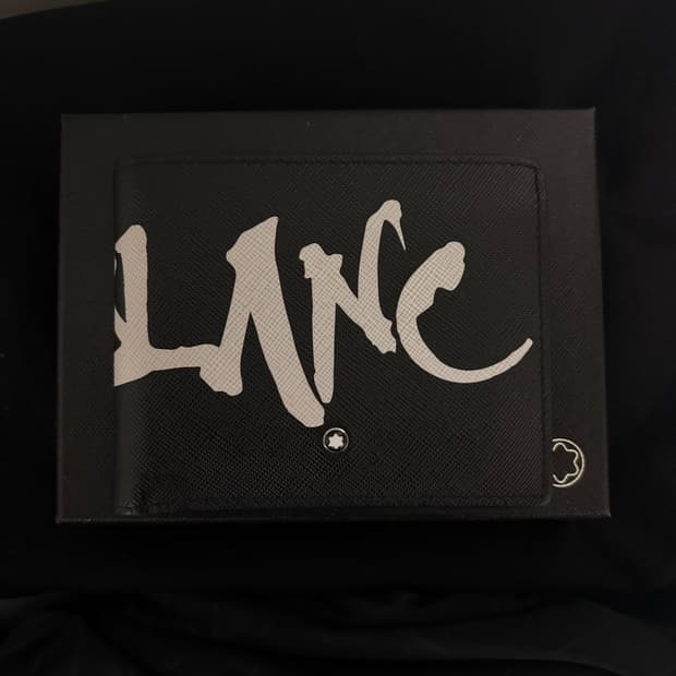 몽블랑 캘리그라피 반지갑