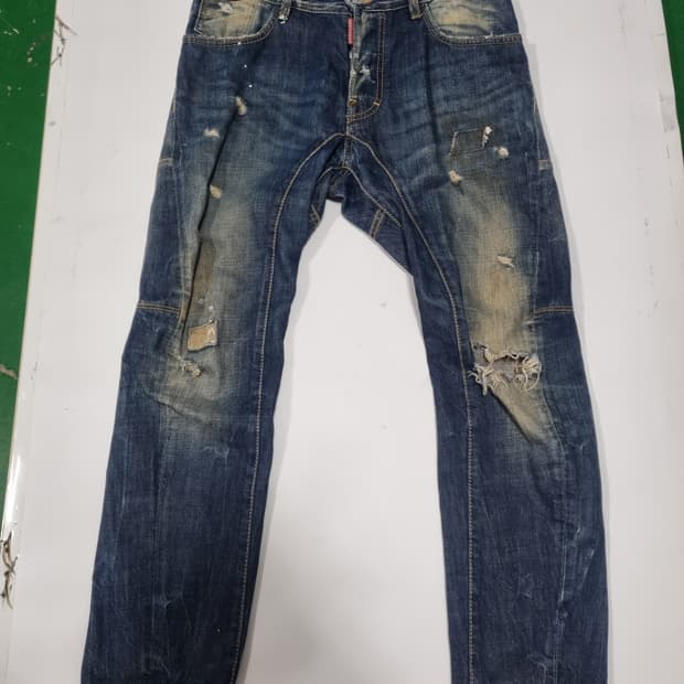 디스퀘어드2 워시드 덧뎀 청바지 (30-32인치)