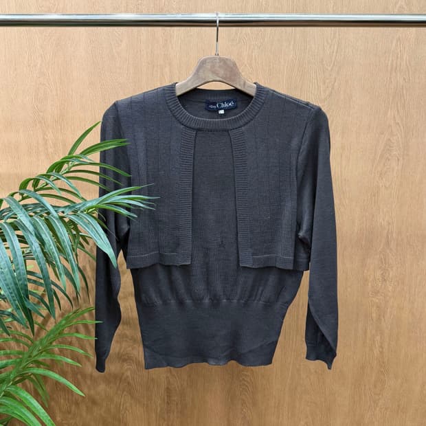 끌로에 골지 울 니트 허리 밴딩 세로 골지 패널 디테일 레귤러핏 브라운