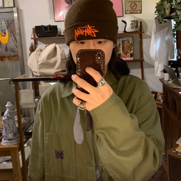 Stussy 브라운 오렌지 자수로고 비니