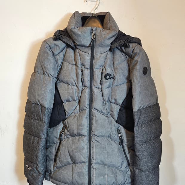네파 그레이체크 프리미엄 구스패딩 90 S