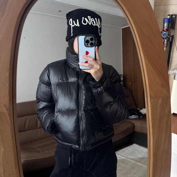 오드스튜디오 크롭패딩