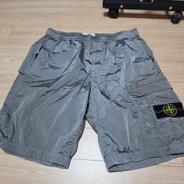 스톤아일랜드 나일론메탈 립스탁그레이 빈바지 w33