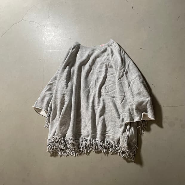 영앤 올슨  Fringe Sweat tee