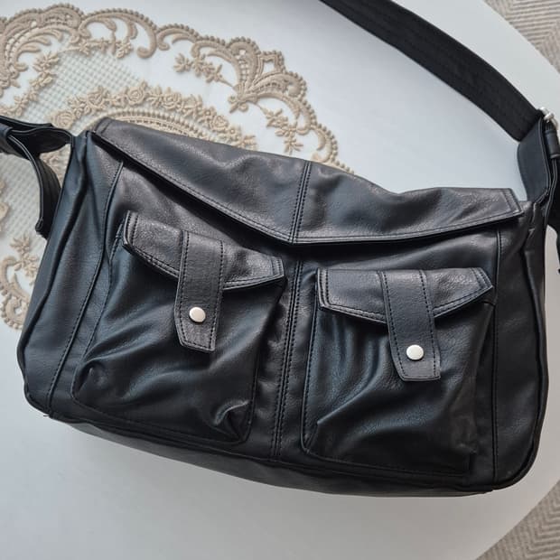 비슬로우 카메라백 블랙 os