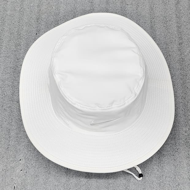 거의 미사용 나이키 정품 골프벙거지 58cm