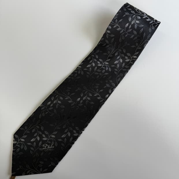 닥스(Daks) 실크 넥타이 9.5cm