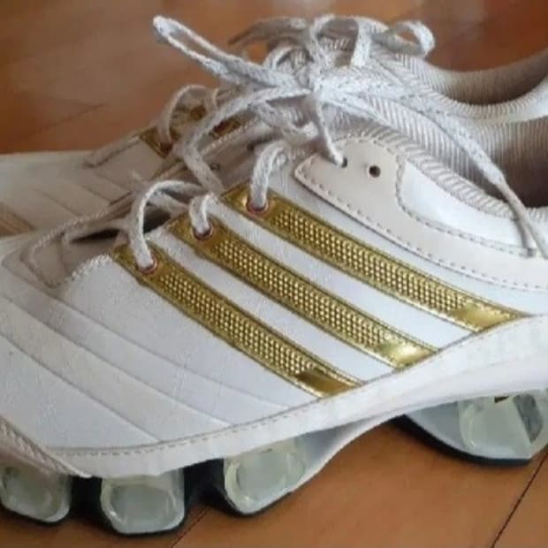 아디다스 비너스 바운스 런닝화