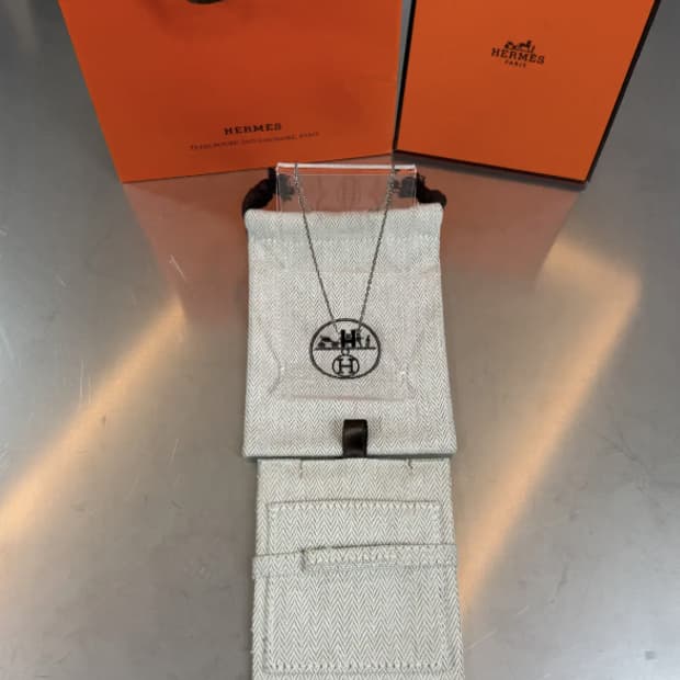 에르메스 H 로고 실버 네크리스 OS