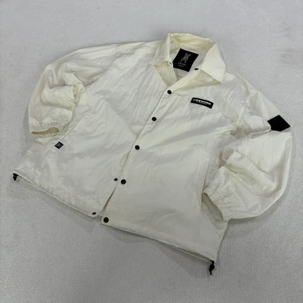 라이프워크 흰색 자켓 